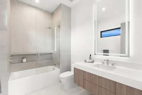 2717 NE 29th Street Fort Lauderdale FL 33306