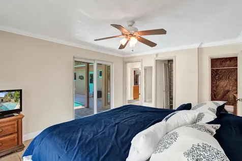 1240 SW 4th Avenue Pompano Beach FL 33060