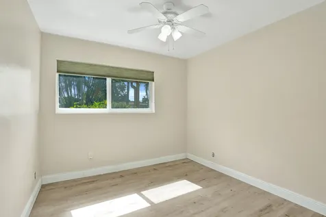 1240 SW 4th Avenue Pompano Beach FL 33060