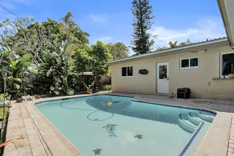 1240 SW 4th Avenue Pompano Beach FL 33060
