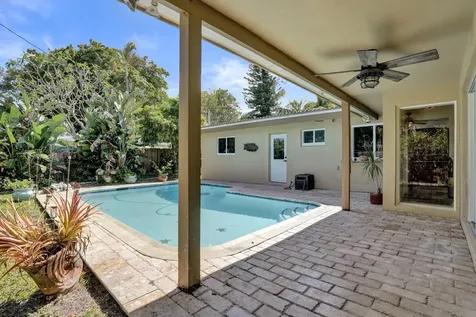 1240 SW 4th Avenue Pompano Beach FL 33060