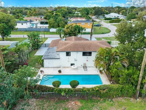 20335 NE 13th Court Miami FL 33179
