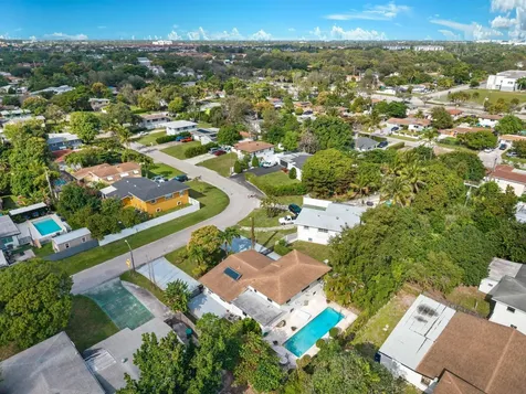 20335 NE 13th Court Miami FL 33179