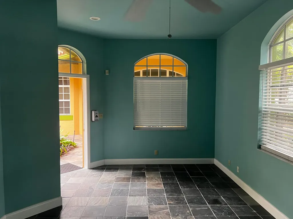 720 NE 3rd Avenue Fort Lauderdale FL 33304