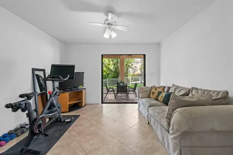 9838 Fairway Cove Lane Plantation FL 33324