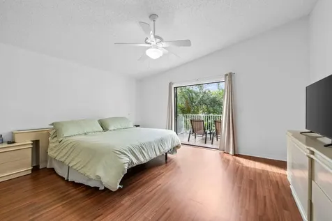9838 Fairway Cove Lane Plantation FL 33324