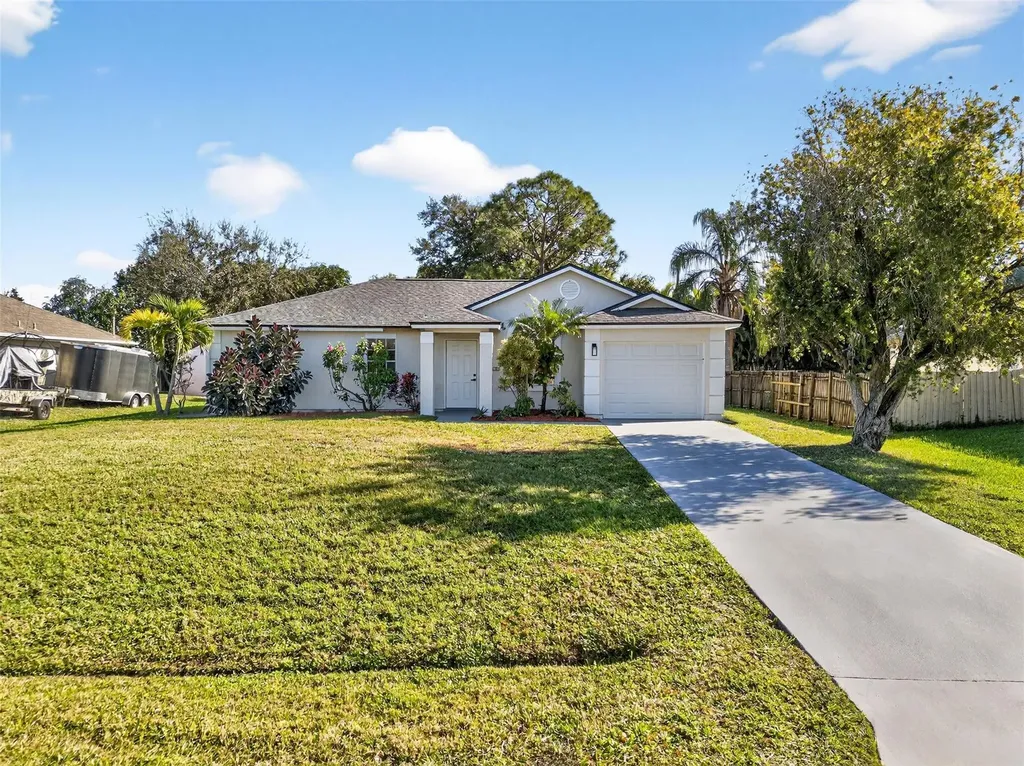 2417 SW Summit Street Port St Lucie FL 34984