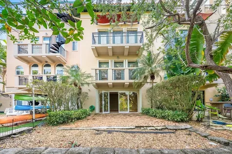 6204 Paradise Point Drive Palmetto Bay FL 33157