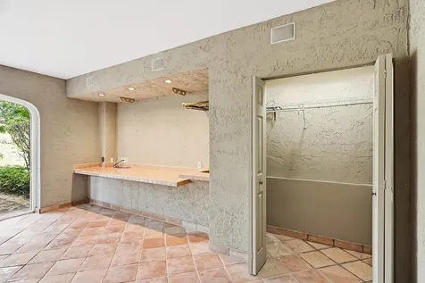 6204 Paradise Point Drive Palmetto Bay FL 33157