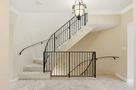 6204 Paradise Point Drive Palmetto Bay FL 33157