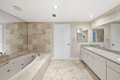6204 Paradise Point Drive Palmetto Bay FL 33157