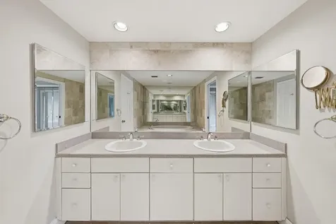 6204 Paradise Point Drive Palmetto Bay FL 33157