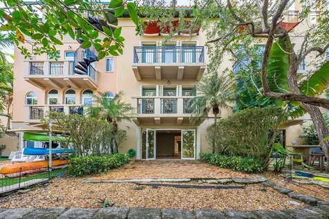 6204 Paradise Point Drive Palmetto Bay FL 33157