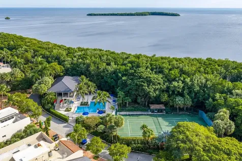 6204 Paradise Point Drive Palmetto Bay FL 33157