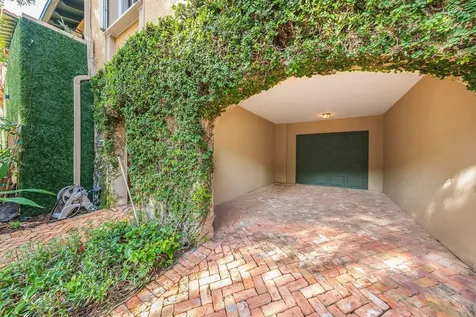 6204 Paradise Point Drive Palmetto Bay FL 33157