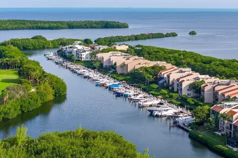 6204 Paradise Point Drive Palmetto Bay FL 33157