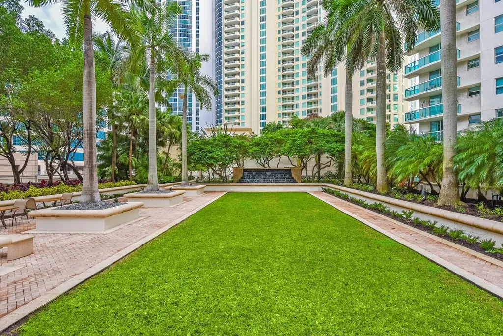 347 N New River Drive Fort Lauderdale FL 33301