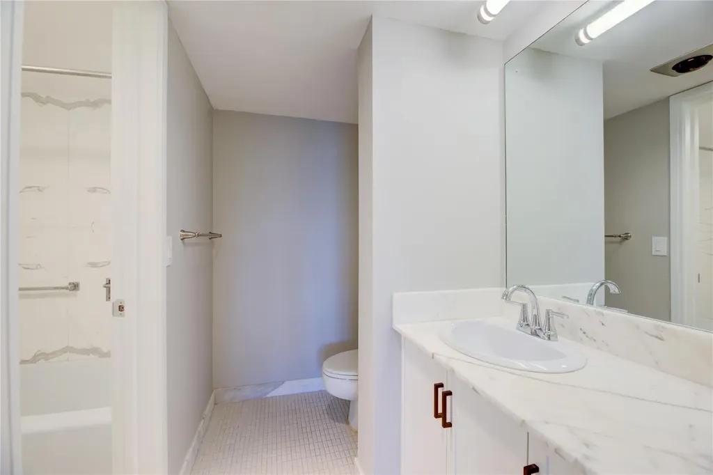 1 Las Olas Circle Fort Lauderdale FL 33316