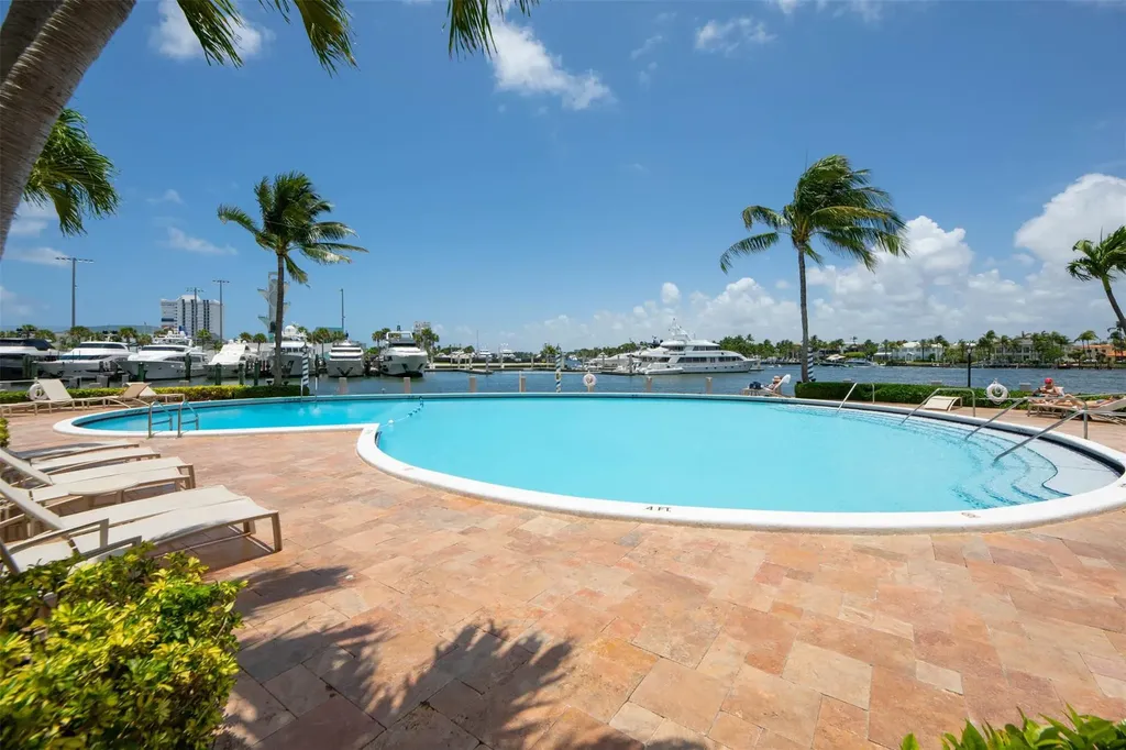 1 Las Olas Circle Fort Lauderdale FL 33316