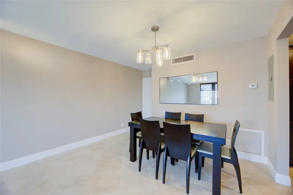 1 Las Olas Circle Fort Lauderdale FL 33316