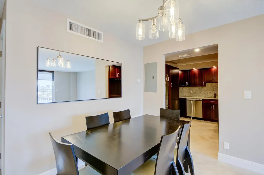 1 Las Olas Circle Fort Lauderdale FL 33316