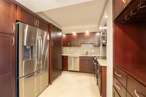 1 Las Olas Circle Fort Lauderdale FL 33316