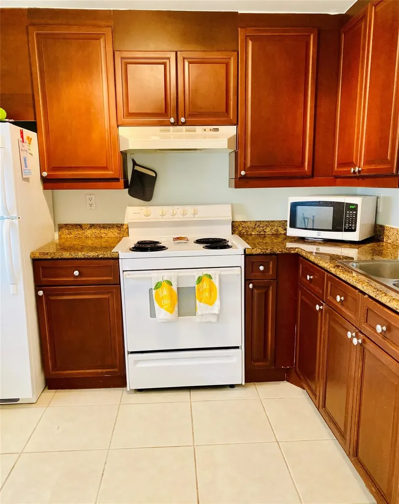 1541 S Ocean Boulevard Pompano Beach FL 33062