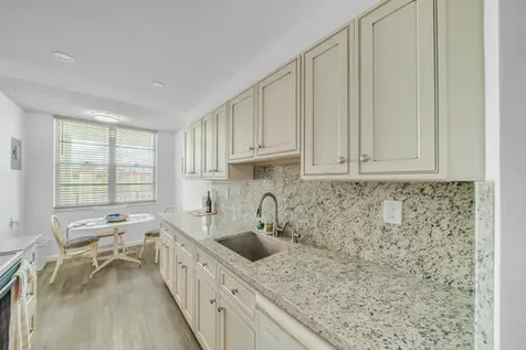 2998 NW 48th Terrace Lauderdale Lakes FL 33313