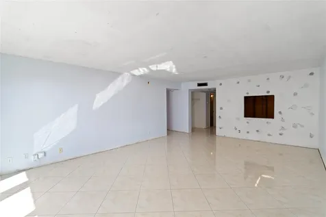 5100 N Ocean Boulevard Lauderdale By The Sea FL 33308