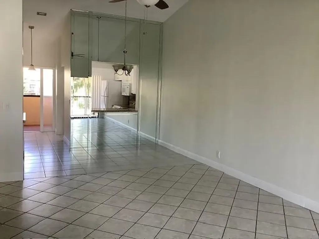 2379 SW 15th Street Deerfield Beach FL 33442