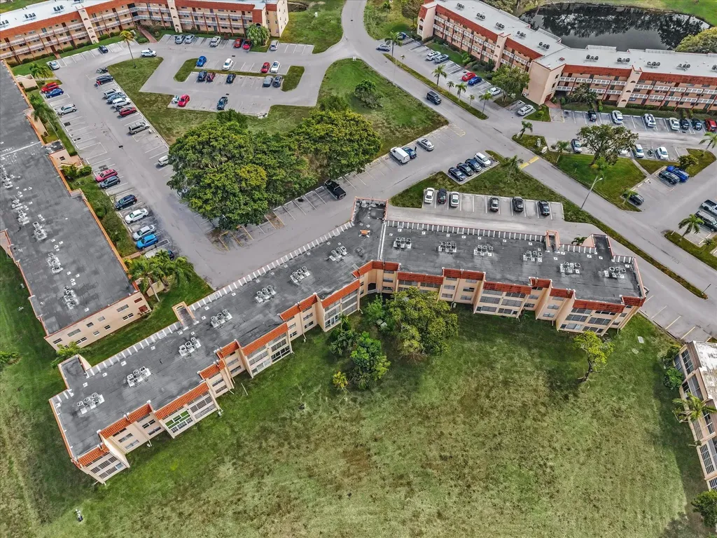9041 Sunrise Lakes Boulevard Sunrise FL 33322