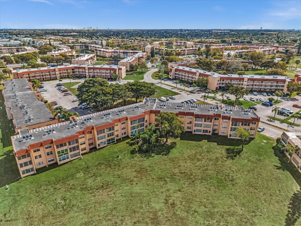 9041 Sunrise Lakes Boulevard Sunrise FL 33322