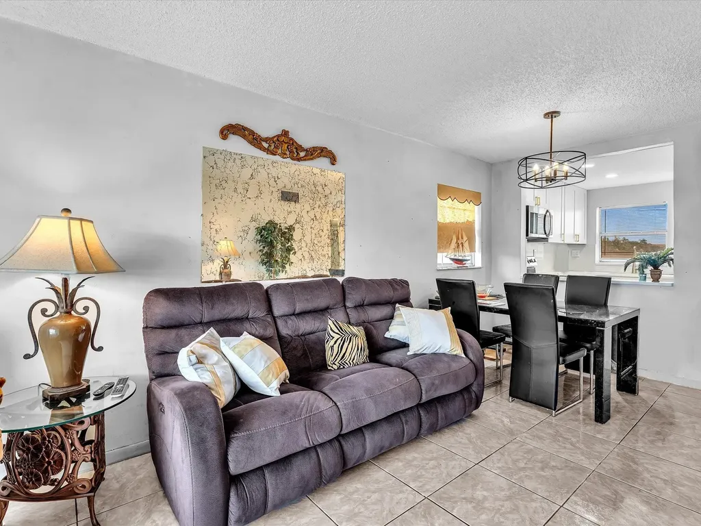 9041 Sunrise Lakes Boulevard Sunrise FL 33322