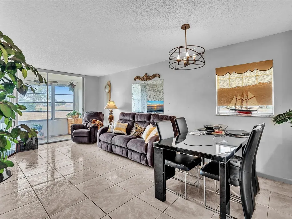 9041 Sunrise Lakes Boulevard Sunrise FL 33322