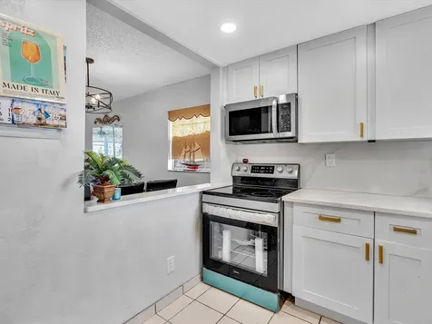 9041 Sunrise Lakes Boulevard Sunrise FL 33322