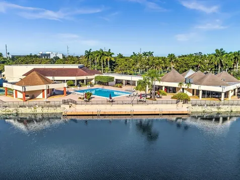 9041 Sunrise Lakes Boulevard Sunrise FL 33322
