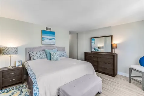 2200 NE 33rd Avenue Fort Lauderdale FL 33305