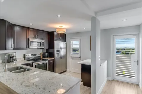 2200 NE 33rd Avenue Fort Lauderdale FL 33305