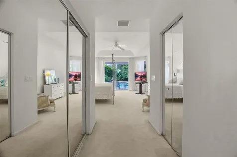 1012 SW 156th Avenue Pembroke Pines FL 33027