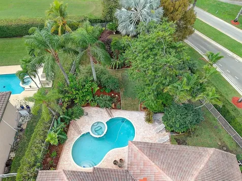 1012 SW 156th Avenue Pembroke Pines FL 33027