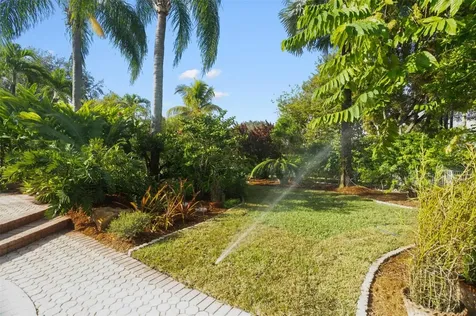 1012 SW 156th Avenue Pembroke Pines FL 33027