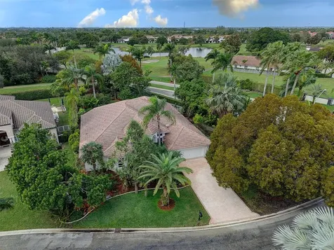 1012 SW 156th Avenue Pembroke Pines FL 33027