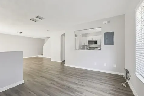 7402 Banks Drive Tampa FL 33617