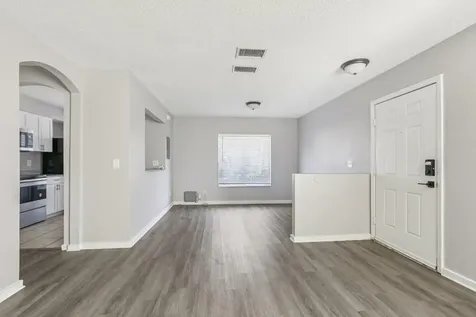 7402 Banks Drive Tampa FL 33617