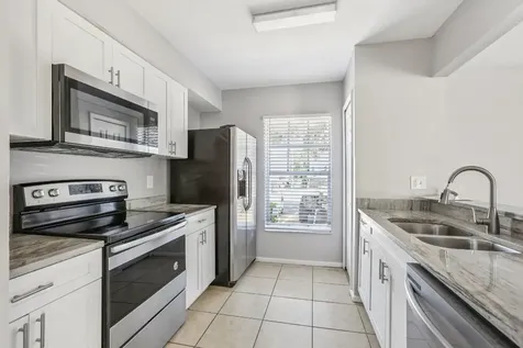 7402 Banks Drive Tampa FL 33617