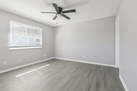 7402 Banks Drive Tampa FL 33617