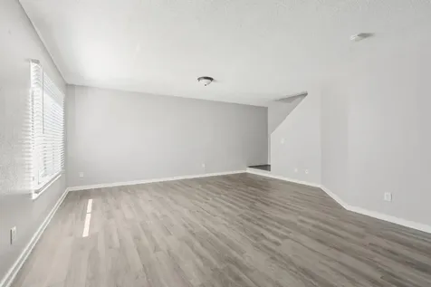 7402 Banks Drive Tampa FL 33617
