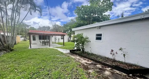 2530 Mckinley Street Hollywood FL 33020