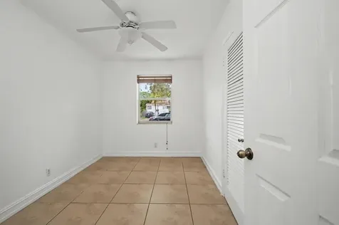 2530 Mckinley Street Hollywood FL 33020