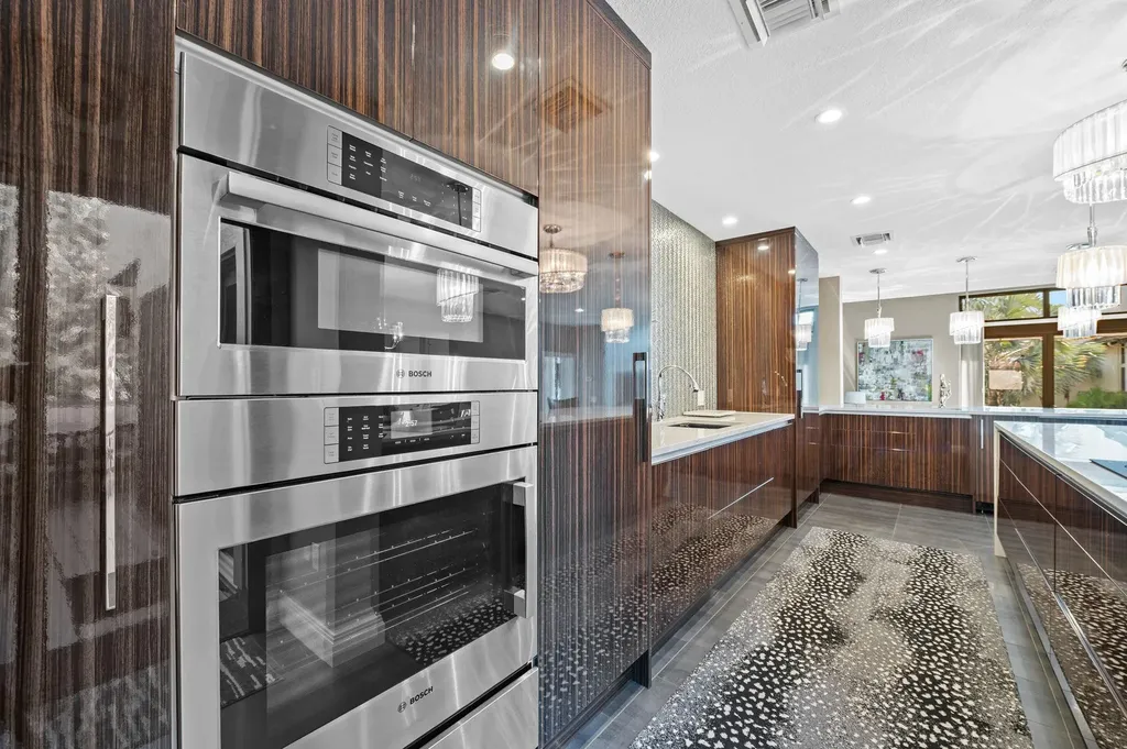 8 Portside Drive Fort Lauderdale FL 33316
